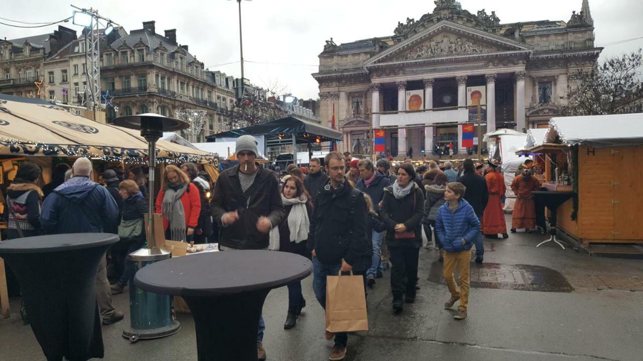 Les Pieds A La Grande Place Βρυξέλλες Εξωτερικό φωτογραφία